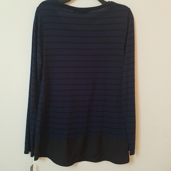 Apt 9 Top - Picture 2 of 2